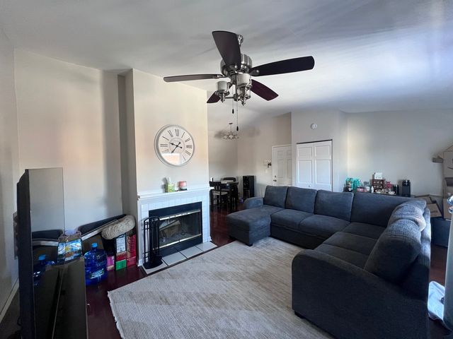 417 Berkshire Drive 36, Crystal Lake, IL 60014