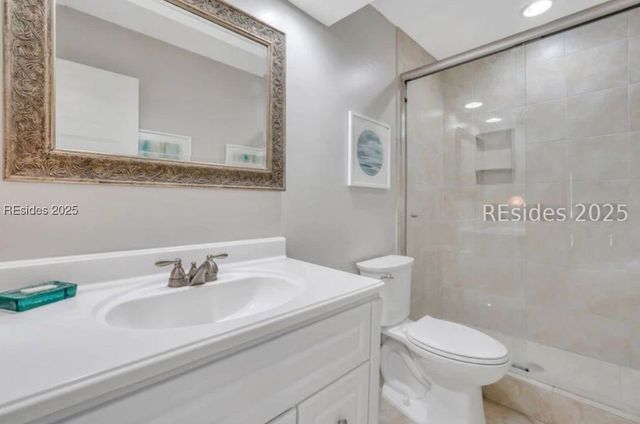 13 Sailmaster Common 13, Hilton Head Island, SC 29928