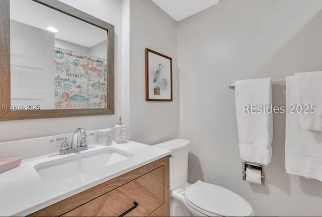 13 Sailmaster Common 13, Hilton Head Island, SC 29928