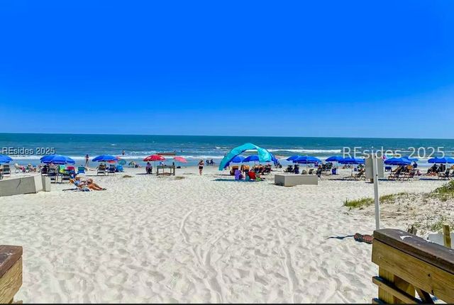 13 Sailmaster Common 13, Hilton Head Island, SC 29928