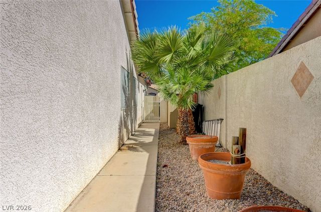 1739 Running Creek Drive, Las Vegas, NV 89031