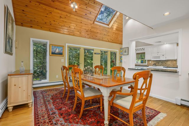 105 Nelson Lane, Marstons Mills, MA 02648