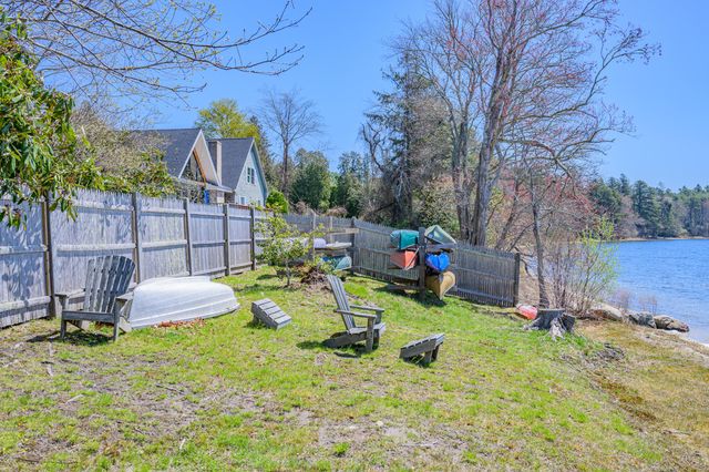 105 Nelson Lane, Marstons Mills, MA 02648