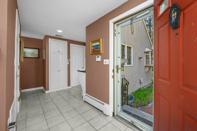 105 Nelson Lane, Marstons Mills, MA 02648