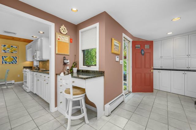 105 Nelson Lane, Marstons Mills, MA 02648