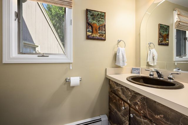 105 Nelson Lane, Marstons Mills, MA 02648