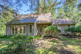 105 Nelson Lane, Marstons Mills, MA 02648