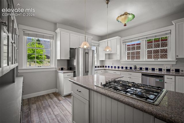 731 N Cascade Avenue, Colorado Springs, CO 80903