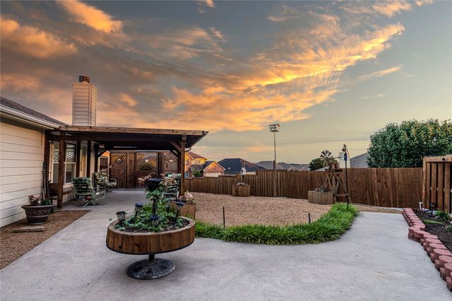 2819 Arabian Lane, Celina, TX 75009