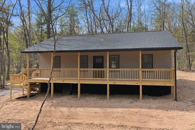 5 PIN OAK LN, Basye, VA 22810