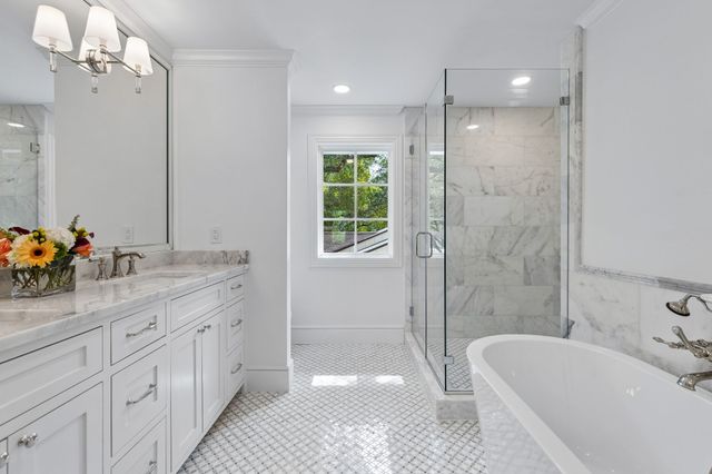13907 Carillon Drive, Dallas, TX 75240