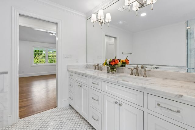 13907 Carillon Drive, Dallas, TX 75240