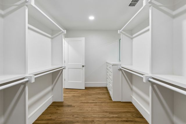 13907 Carillon Drive, Dallas, TX 75240