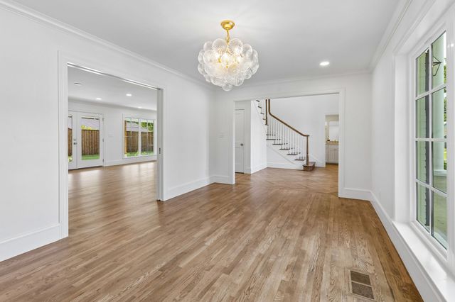 13907 Carillon Drive, Dallas, TX 75240
