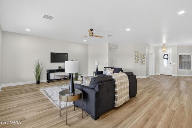 1243 E BARTLETT Way, Chandler, AZ 85249