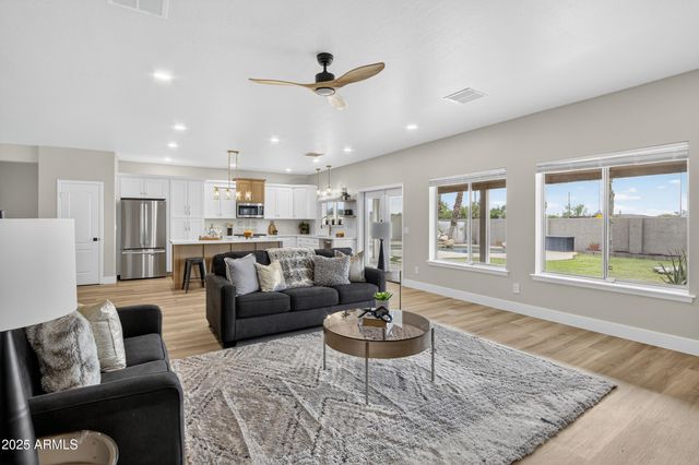 1243 E BARTLETT Way, Chandler, AZ 85249