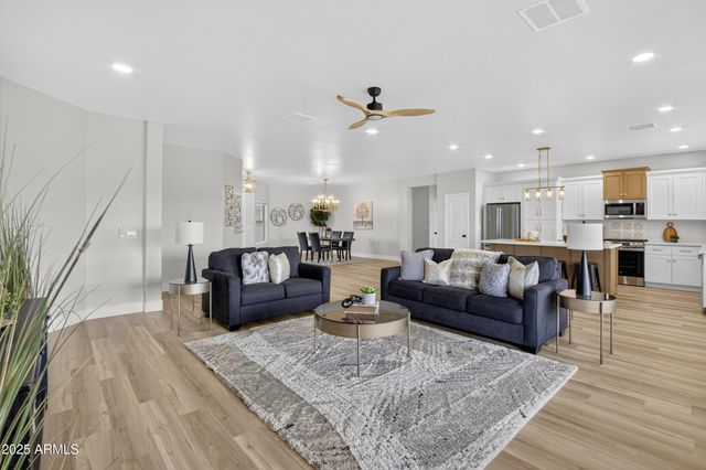 1243 E BARTLETT Way, Chandler, AZ 85249