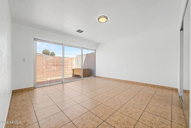 3437 W BELMONT Avenue, Phoenix, AZ 85051