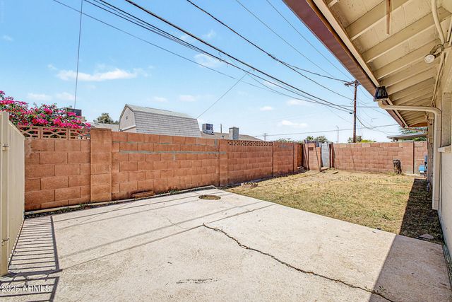 3437 W BELMONT Avenue, Phoenix, AZ 85051