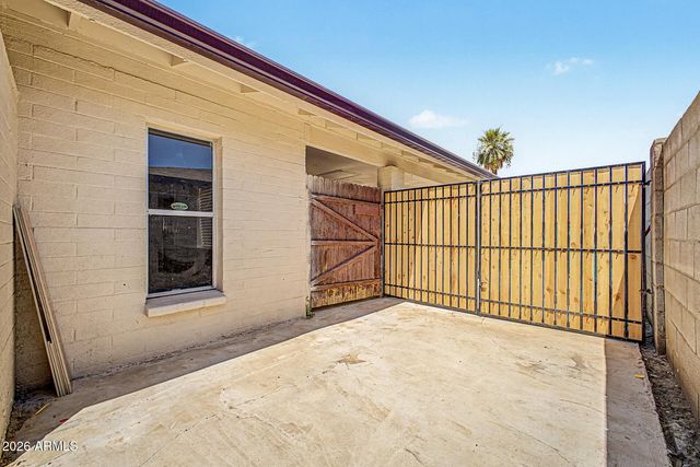 3437 W BELMONT Avenue, Phoenix, AZ 85051