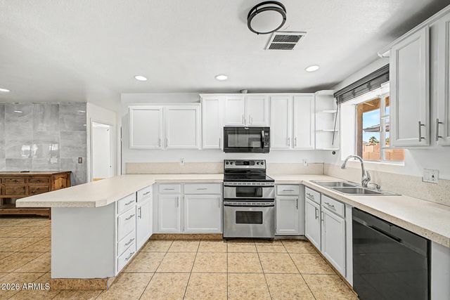 3437 W BELMONT Avenue, Phoenix, AZ 85051