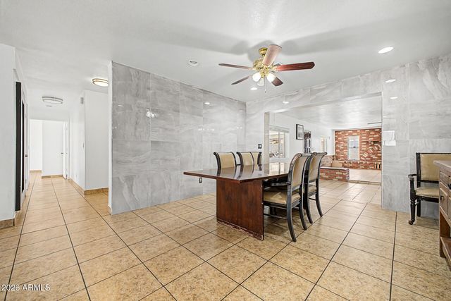 3437 W BELMONT Avenue, Phoenix, AZ 85051