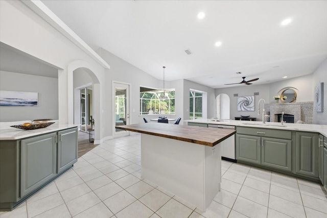15107 3RD DRIVE E, Bradenton, FL 34212