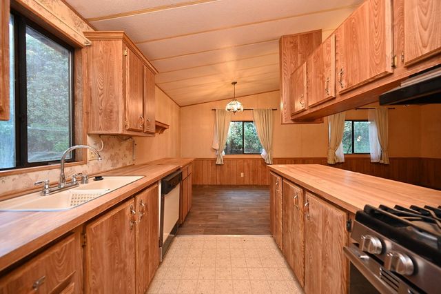 13930 Fiddletown Rd, Fiddletown, CA 95629