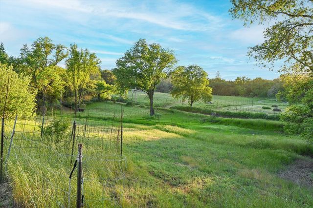 13930 Fiddletown Rd, Fiddletown, CA 95629