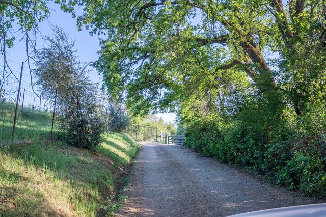 13930 Fiddletown Rd, Fiddletown, CA 95629