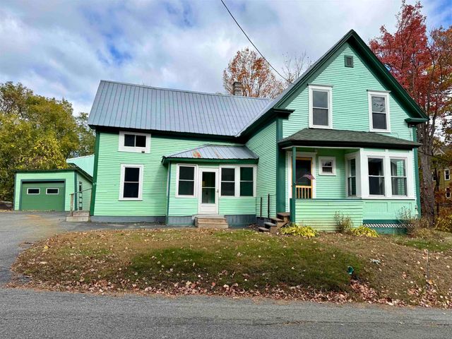 99 Northern Avenue, Newport City, VT 05855