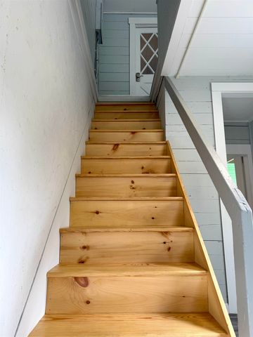 99 Northern Avenue, Newport City, VT 05855