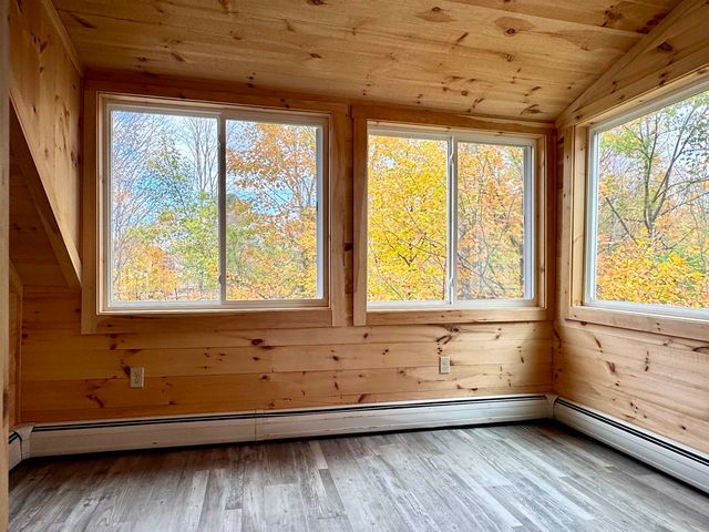 99 Northern Avenue, Newport City, VT 05855