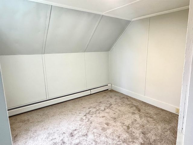 99 Northern Avenue, Newport City, VT 05855