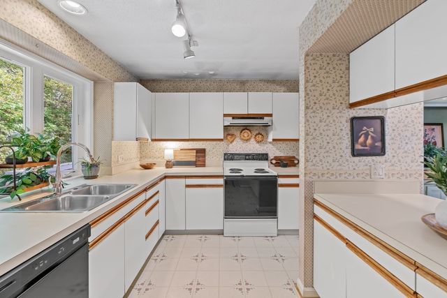 101 South Ave 1004, Attleboro, MA 02703