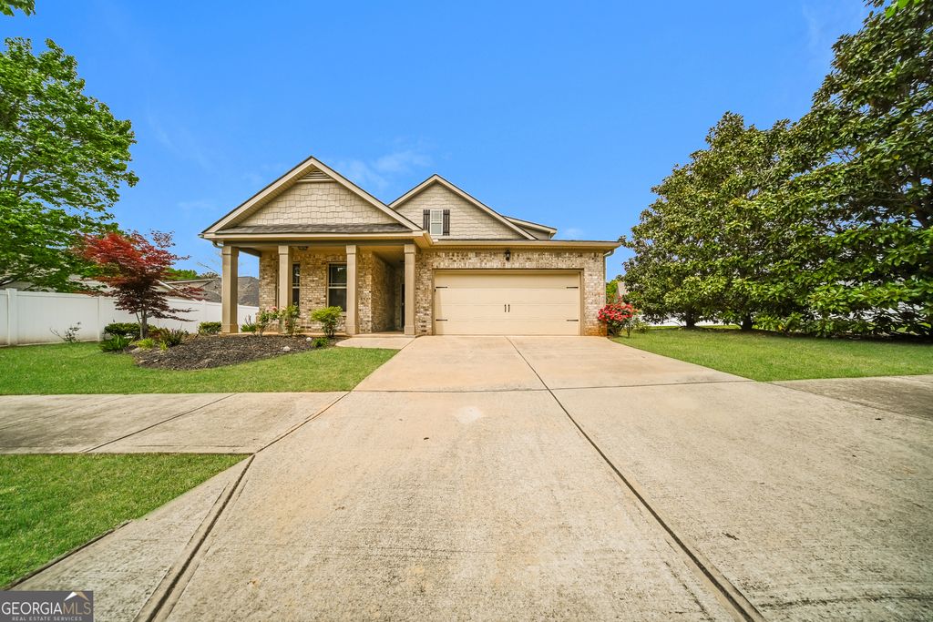 217 High Court Way, Locust Grove, GA 30248