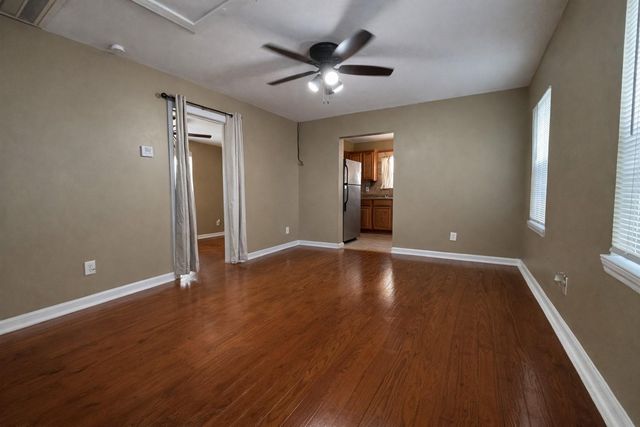 422 W Burleson Street, Wharton, TX 77488