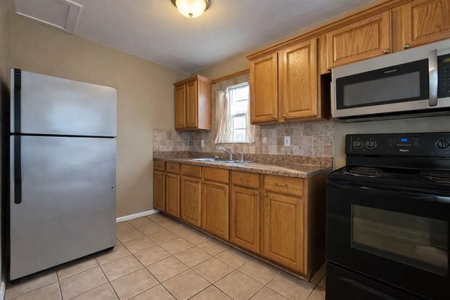 422 W Burleson Street, Wharton, TX 77488