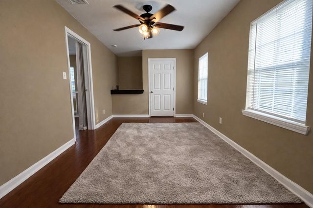 422 W Burleson Street, Wharton, TX 77488