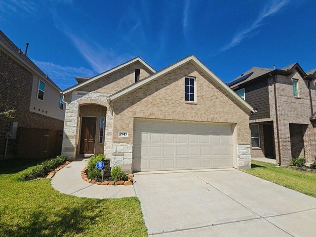 7543 Coral Terrace Drive, Cypress, TX 77433