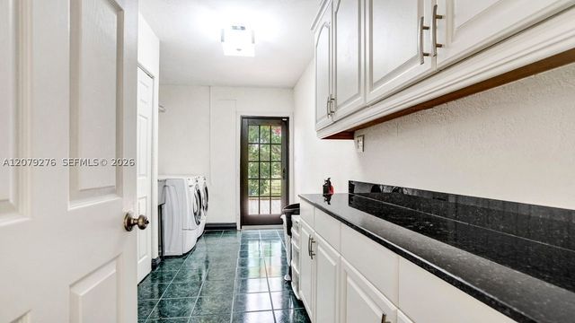 3311 SW 118th Ter, Davie, FL 33330