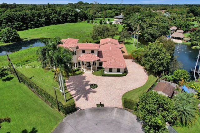 3311 SW 118th Ter, Davie, FL 33330