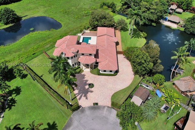3311 SW 118th Ter, Davie, FL 33330
