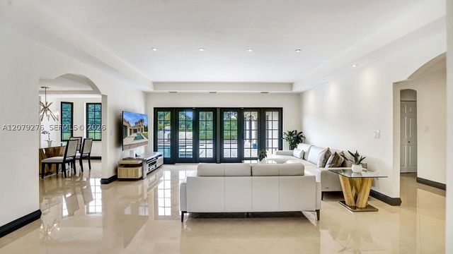3311 SW 118th Ter, Davie, FL 33330
