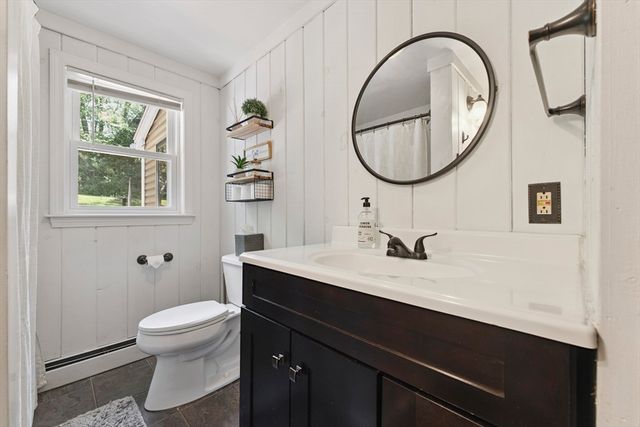 57 Sassawanna Rd, Rutland, MA 01543