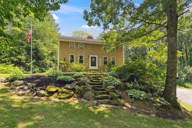 57 Sassawanna Rd, Rutland, MA 01543