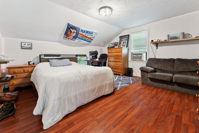 57 Sassawanna Rd, Rutland, MA 01543