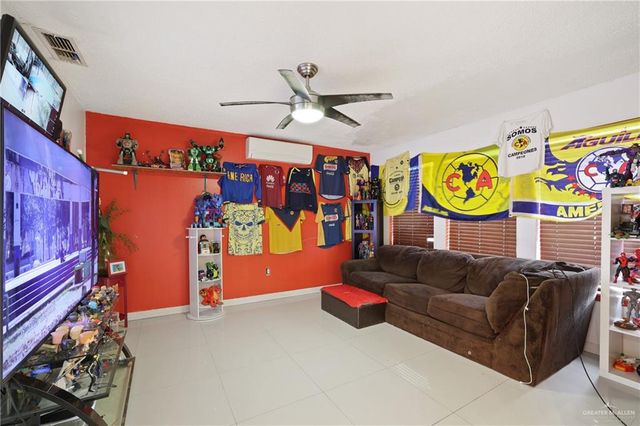 805 W Sabatini Avenue, Pharr, TX 78577