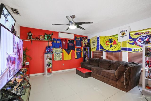 805 W Sabatini Avenue, Pharr, TX 78577