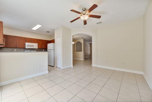 1427 SE 25th Ave, Homestead, FL 33035